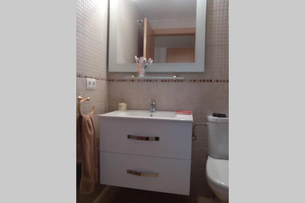 Bonito Apartamento De 3 Hab. Con Jardin 罗萨斯 外观 照片